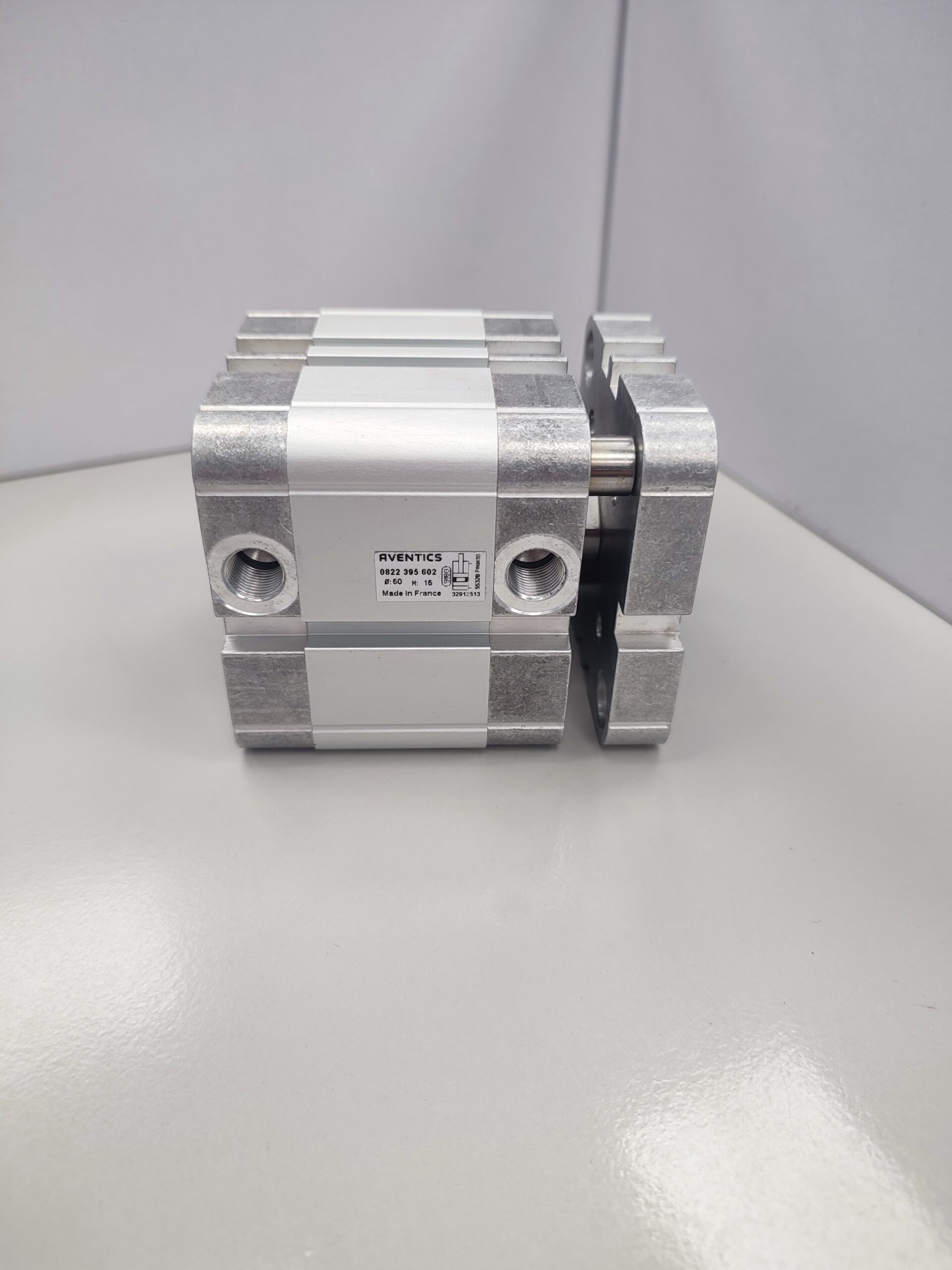 VÉRIN PNEUMATIQUE COMPACT AVENTICS- SERIE KPZ - 0822395602