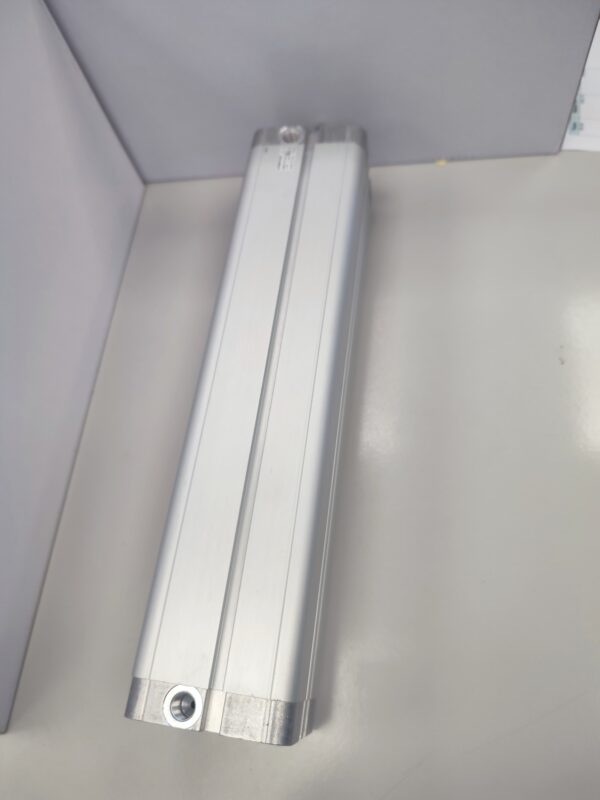 VÉRIN PNEUMATIQUE COMPACT AVENTICS - R480170427
